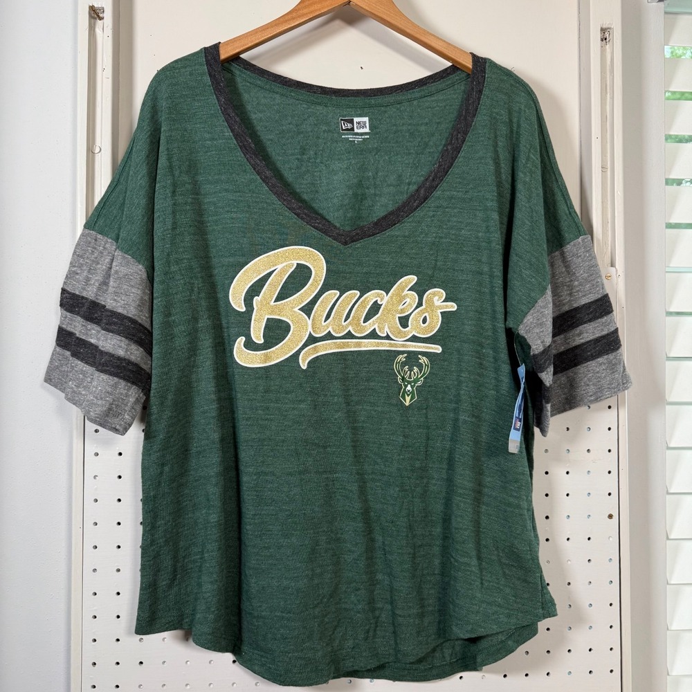 Milwaukee Bucks New Era T-Shirt Women's Green Graphic V-Neck Sports - XL